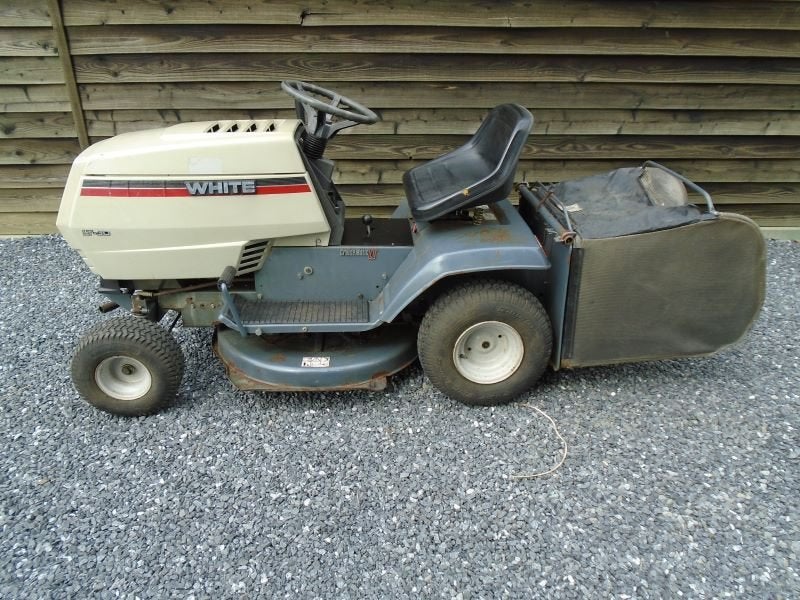 Zitmaaier MTD White met Briggs&stratton motor, Jardin & Terrasse, Tondeuses autoportées, Mtd, Démarrage électrique, Enlèvement