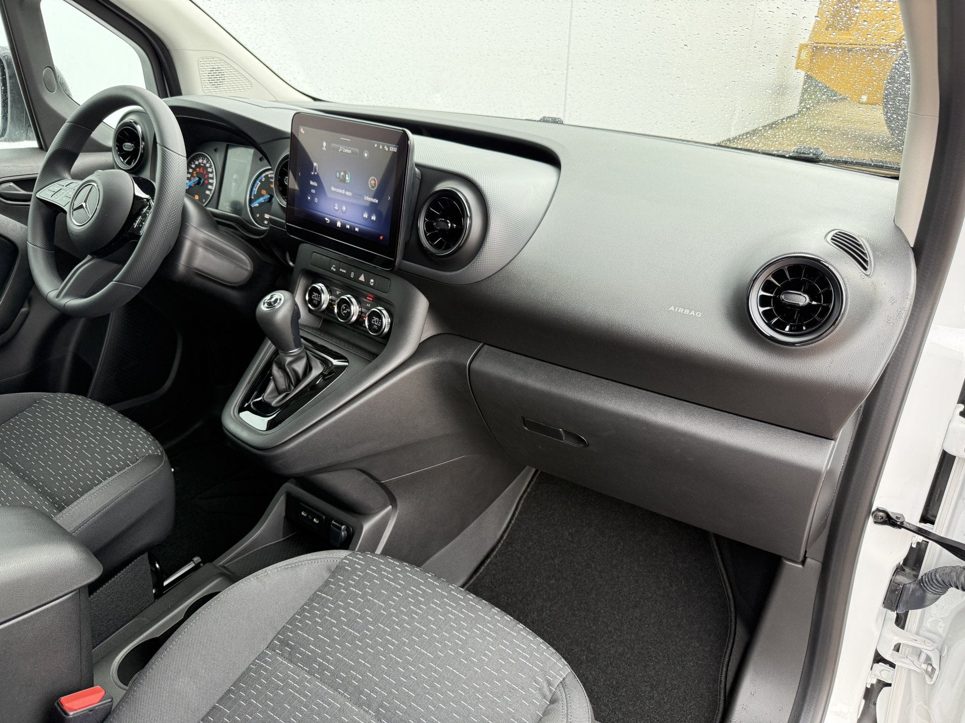 Mercedes-Benz eCitan Pro 51kWh 122PK Nieuw! L1 Elektrisch 30, Autos, Entreprise, 40 min, Entretenue par le concessionnaire, Noir