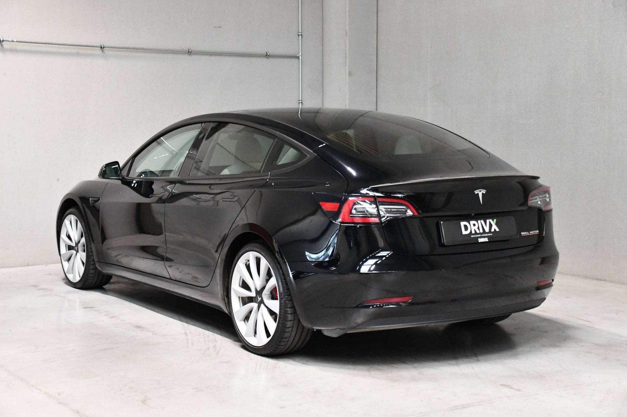 Tesla Model 3 Model 3 - Performance - Dual Motor - AWD - Pan, Autos, Cuir, Achat, 4 portes, Entreprise
