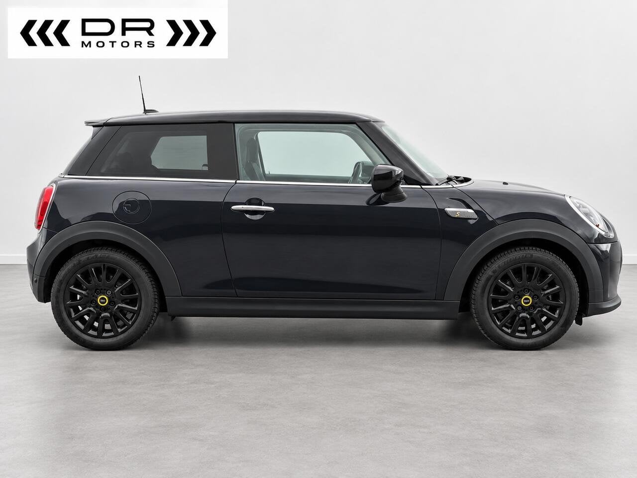 MINI Cooper SE .Pack Experience Plus With Carbon Leather &, 4 zetels, Zwart, 184 pk, Cooper