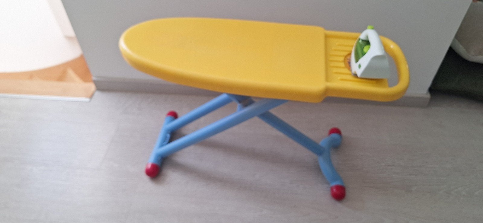 Speelgoed strijkplank met strijkijzer, Ophalen of Verzenden