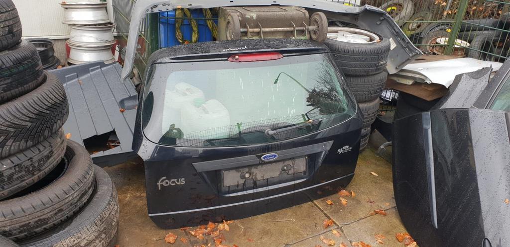 FORD FOCUS STATION WAGON ACHTERKLEP BJ 98 TOT 2004, Arrière, -, Haillon arrière, Utilisé