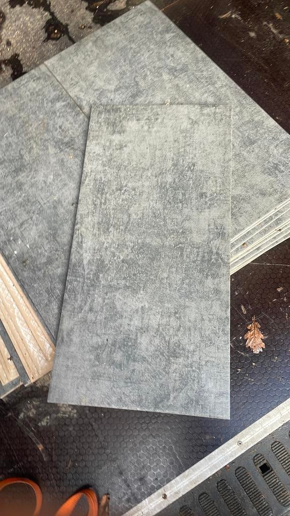 Lot de carrelage gris 59.5x29.5 cm, Ophalen, Zo goed als nieuw