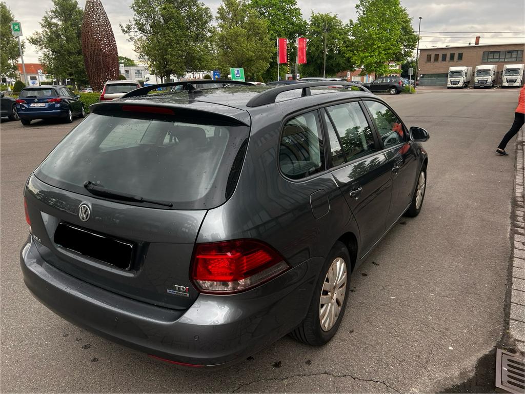 Vw golf 1.6tdi Automaat weinig kms!, Automaat, Euro 5, Parkeersensor, 1600 cc