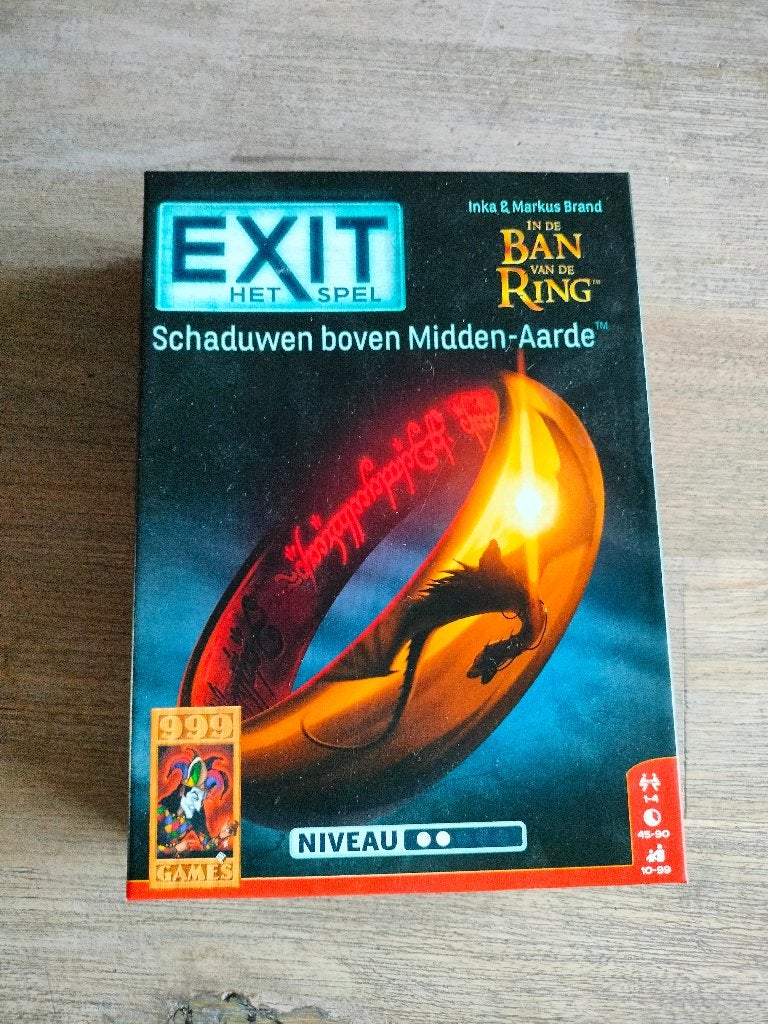 Escape room: EXIT game: Schaduwen boven Midden-Aarde, Hobby & Loisirs créatifs, Sport cérébral & Puzzles, Utilisé, Autres types