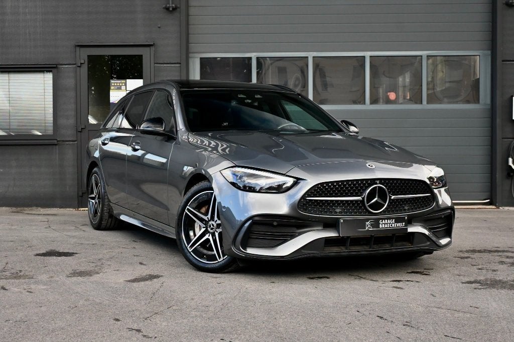 Mercedes - Benz C300e e AMGpack - Panodak - 360 - Leder, Auto's, Automaat, Dealer onderhouden, 4 cilinders, GLE