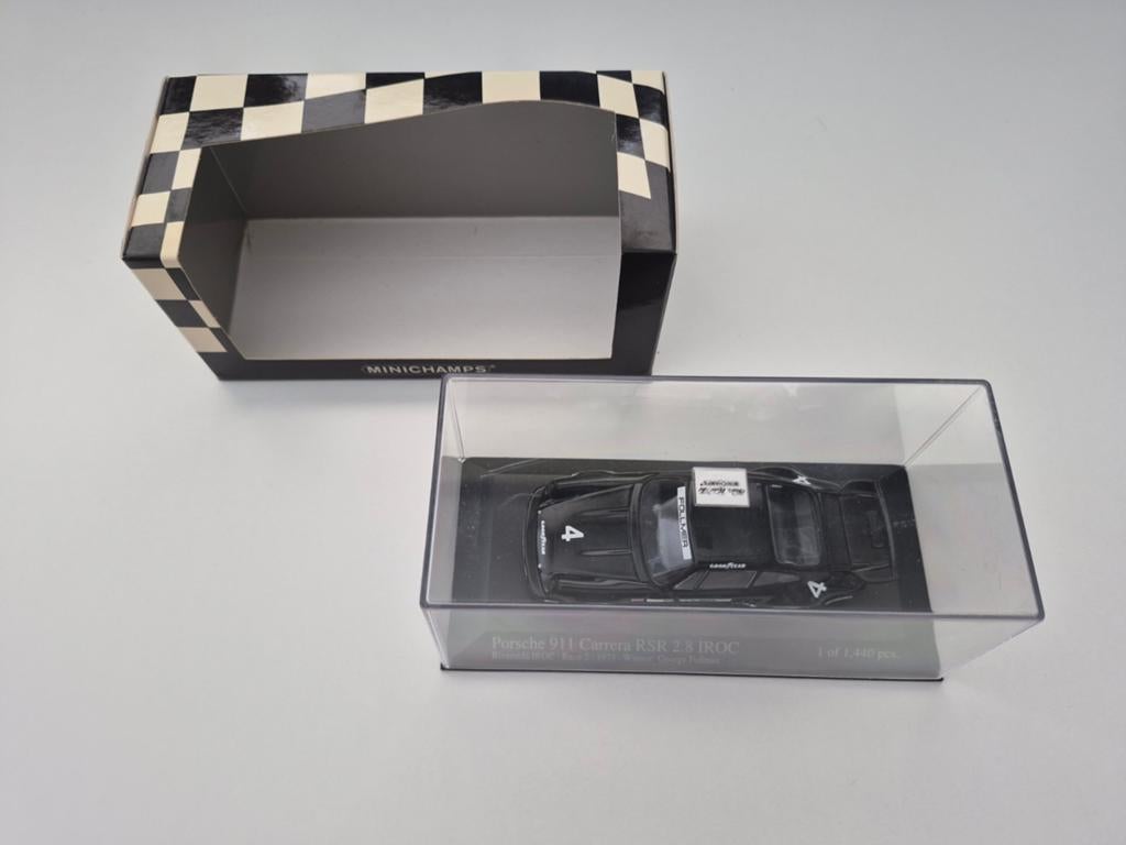 Minichamps Porsche 911 Carrera RSR 2.8 IROC 400 736304 1/43, Enlèvement ou Envoi, Comme neuf, Voiture, MiniChamps