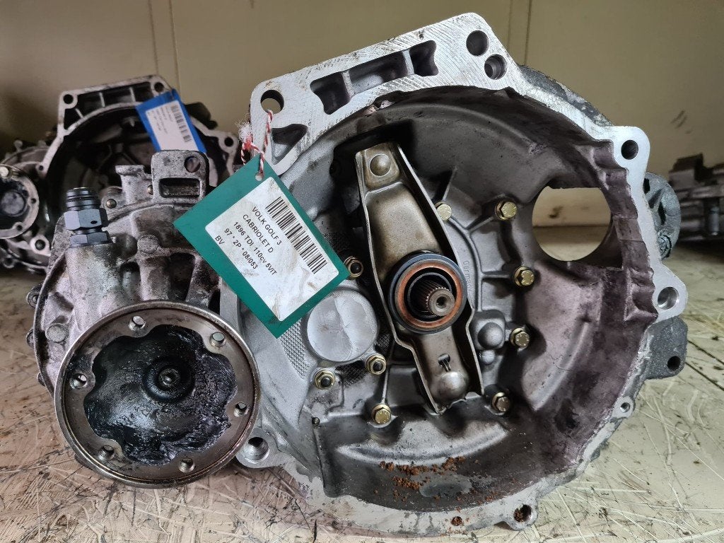 BOITE DE VITESSES Volkswagen Golf III Cabrio (1E) (CYP), Utilisé, Volkswagen