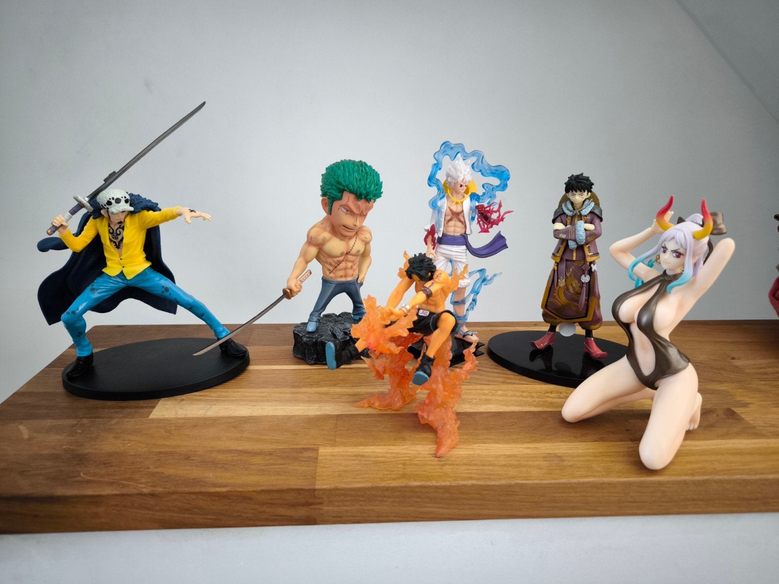 Figuren uit één stuk (verkocht in partijen), Ophalen, Gebruikt