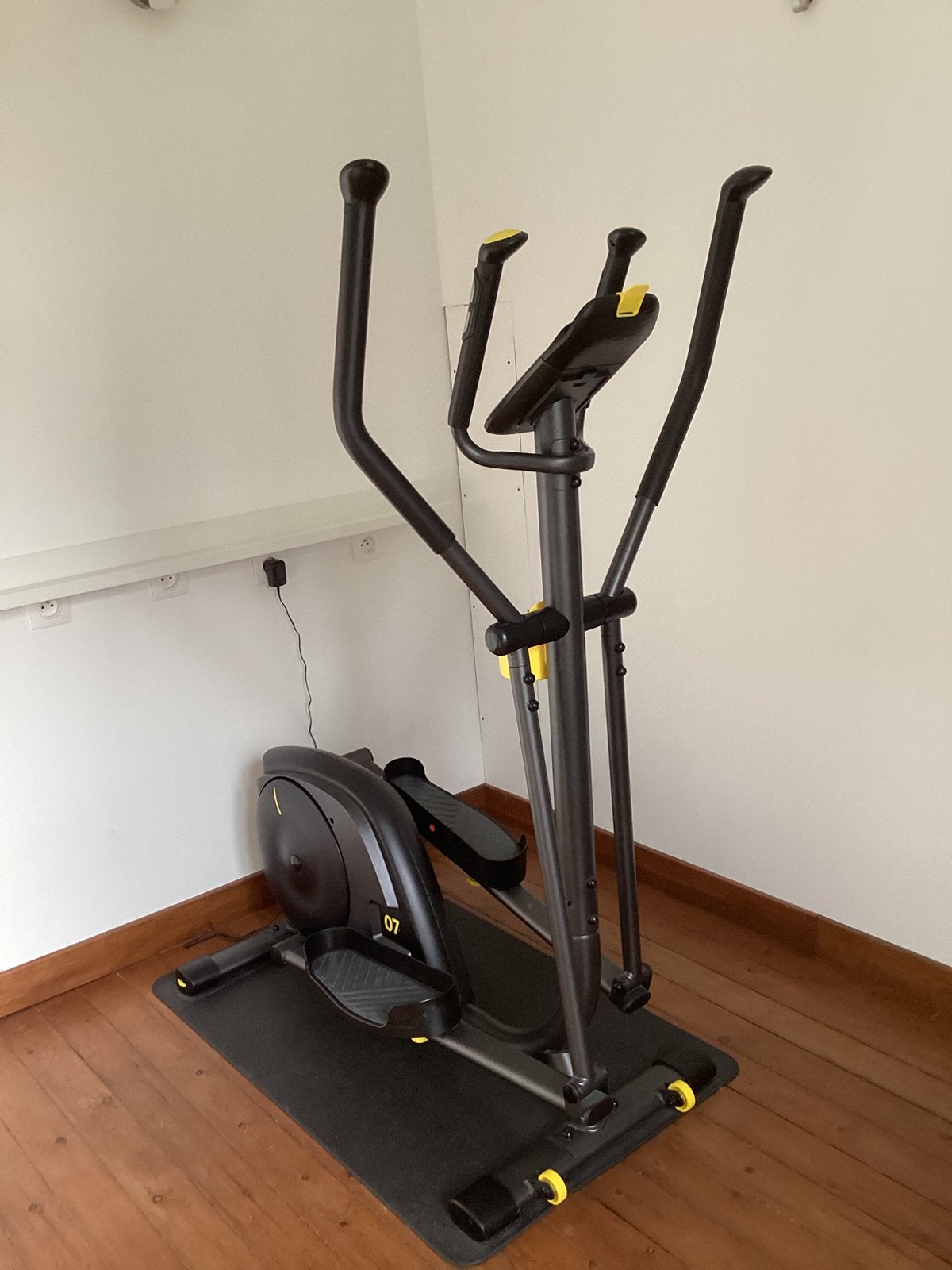 Vélo elliptique Domyos 500 connecté, Enlèvement, Comme neuf, Vélo elliptique