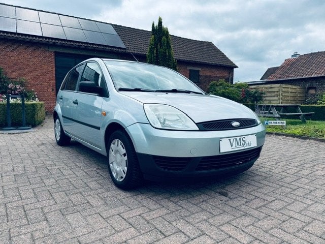 Ford Fiesta 1.3 Essence * Garantie * Climatiseur *, 144 g/km, Argent ou Gris, Achat, Garantie prolongée