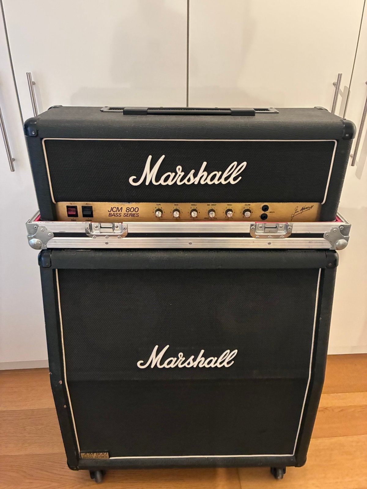 Marshall JCM800 Bass series (1983) + 412 cab, Muziek en Instrumenten, Versterkers | Bas en Gitaar, Ophalen, Zo goed als nieuw