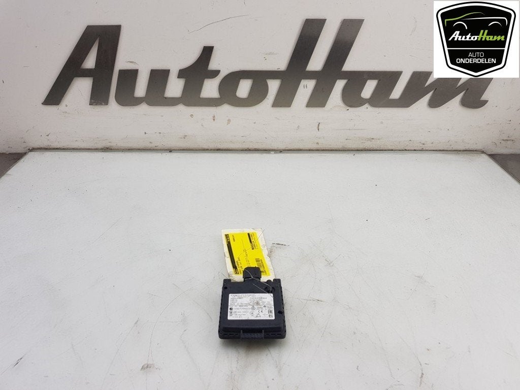 DÉTECTEUR D'ANGLE MORT Volvo XC90 II (|32254967|32286570|), Info@volvocars.com, Volvo Car Germany GmbH, Siegburger Straße 229
50679  Köln, DE