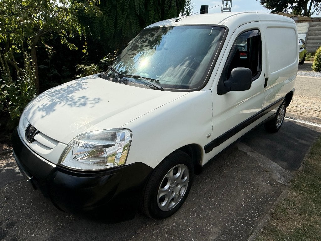 Peugeot partner 1.6hdi lichte vracht, Auto's, Peugeot, 1600 cc, Bedrijf, Diesel, 2 zetels