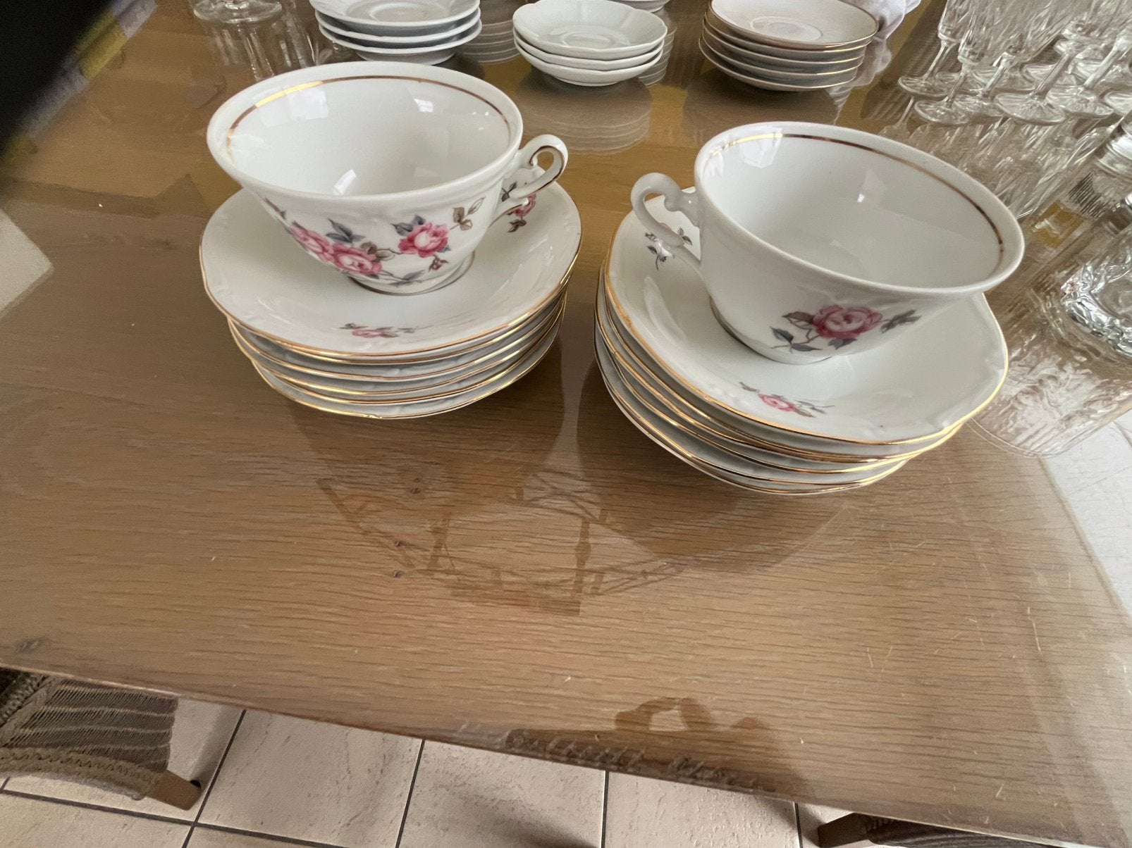 10 excentrieke koffietassen+onderborden perfecte staat, Enlèvement ou Envoi