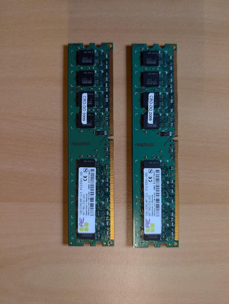 Aeneon 2GB (2x1GB) DDR2-667 CL5 PC2-5300U-555, Computers en Software, RAM geheugen, Ophalen of Verzenden, Zo goed als nieuw, DDR2