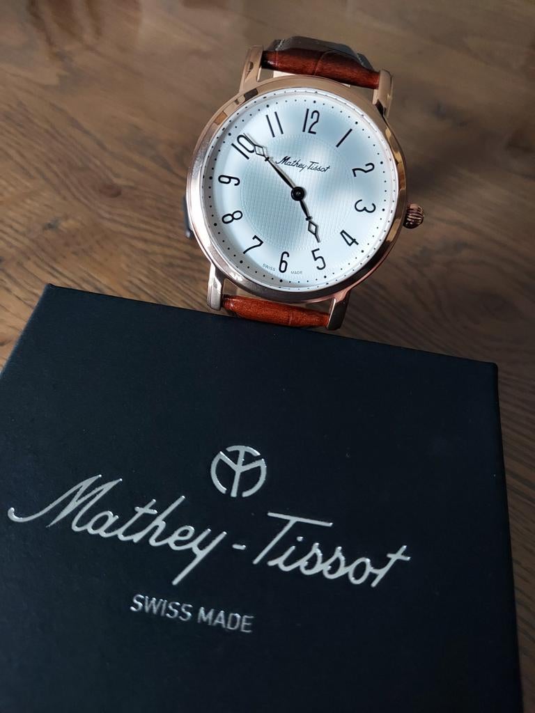 Montre Mathey-Tissot pour homme avec bracelet en cuir, neuve, Enlèvement ou Envoi, Cuir, Acier, Neuf