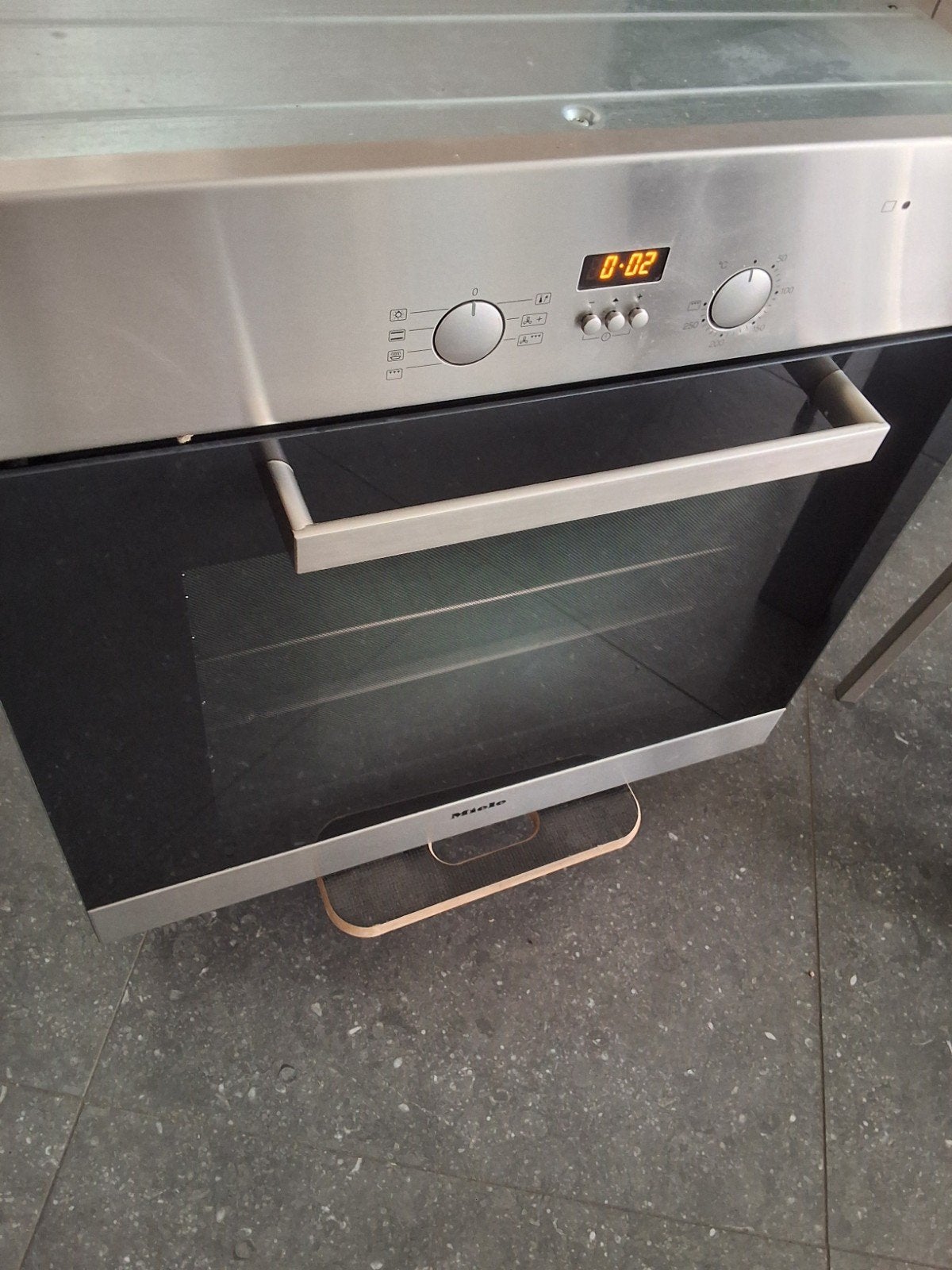 Multifunctionele warmeluchtoven MIELE INBOUW, Elektronische apparatuur, Ovens, Ophalen, Inbouw, Miele