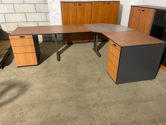 BUREAU BULO 3KAST/HOEKTAFEL/2 LADEBLOK, Ophalen, Gebruikt