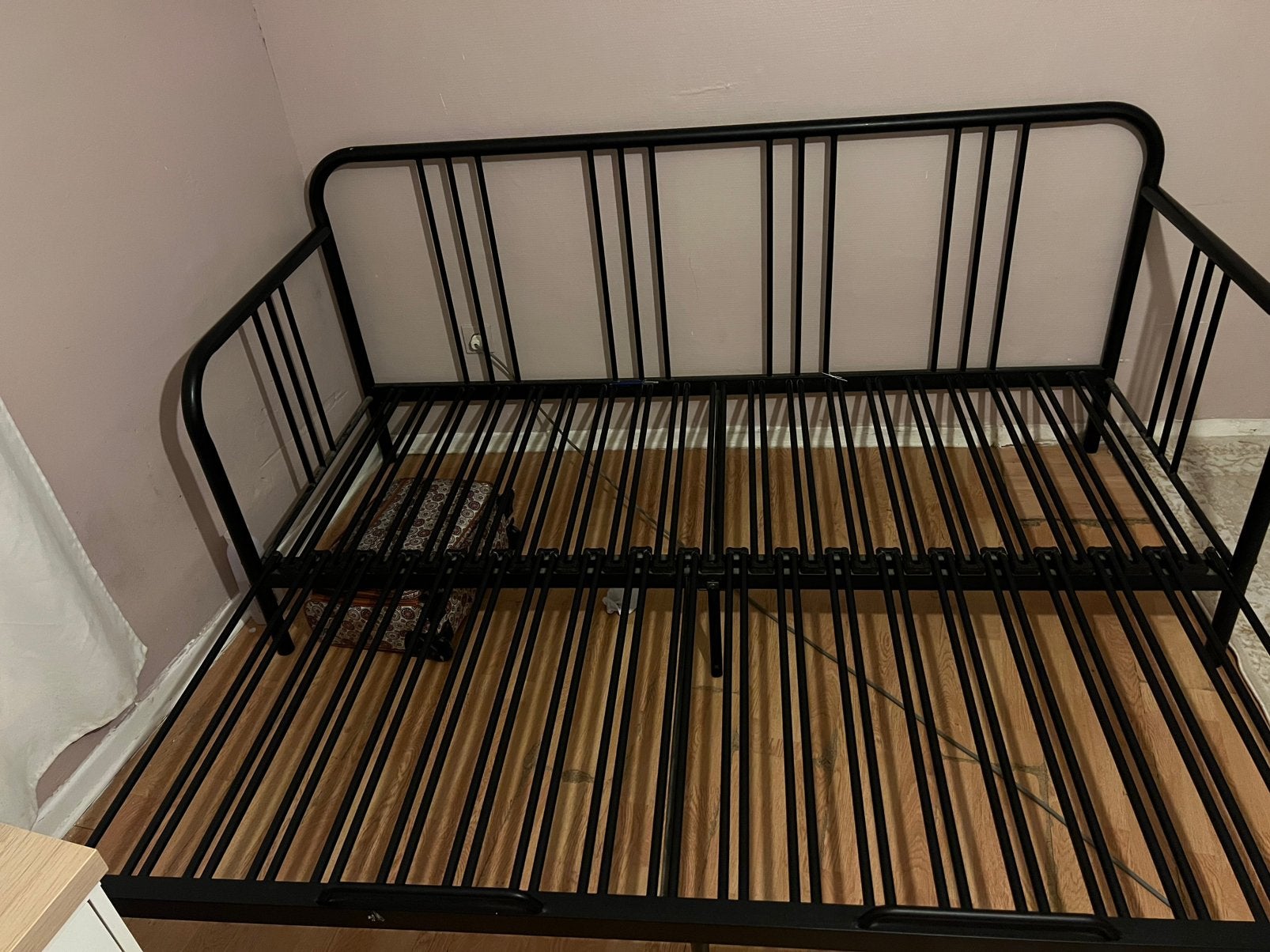 Ikea bed, Enlèvement, Comme neuf, Noir, Métal