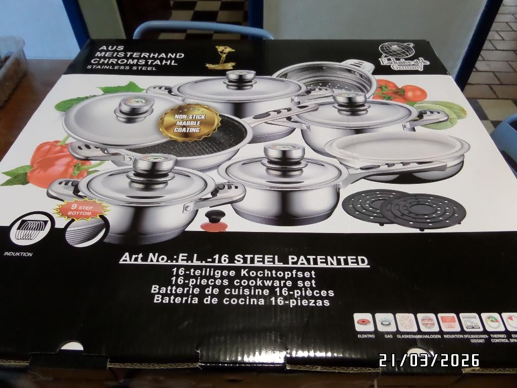 set casseroles  de 16 pièces  neuf, Neuf, Inox, Plaques à induction, Enlèvement