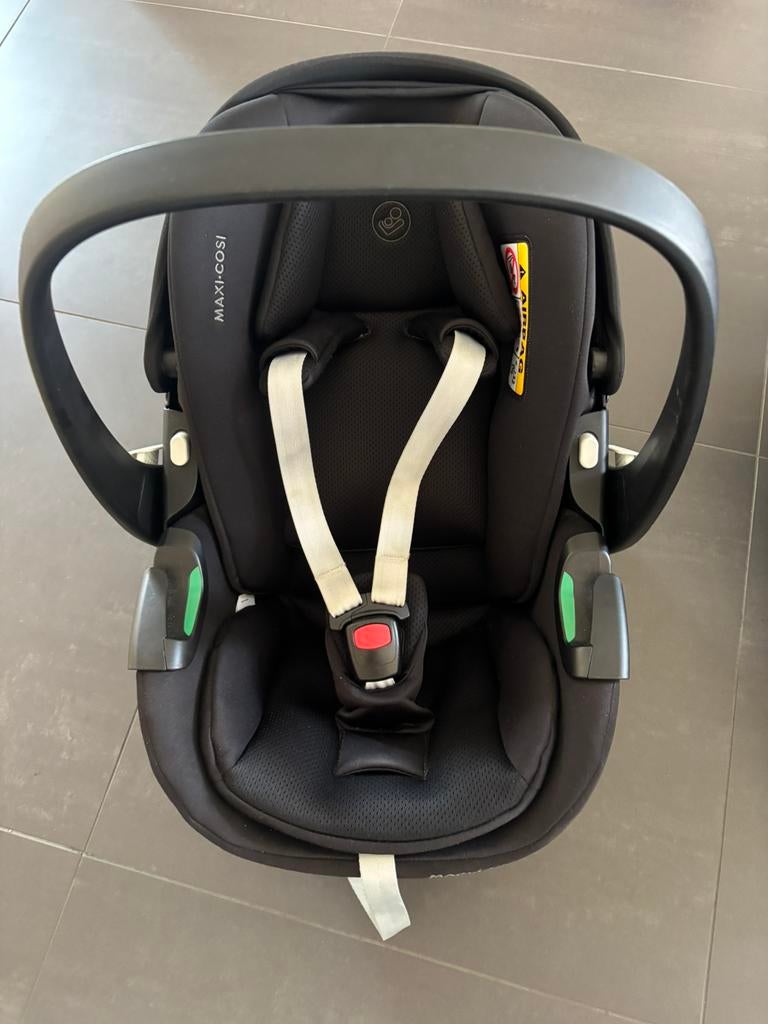Maxi cosi pebble 360 pro 2 + familyfix 360, Kinderen en Baby's, Autostoeltjes, Ophalen, Zo goed als nieuw