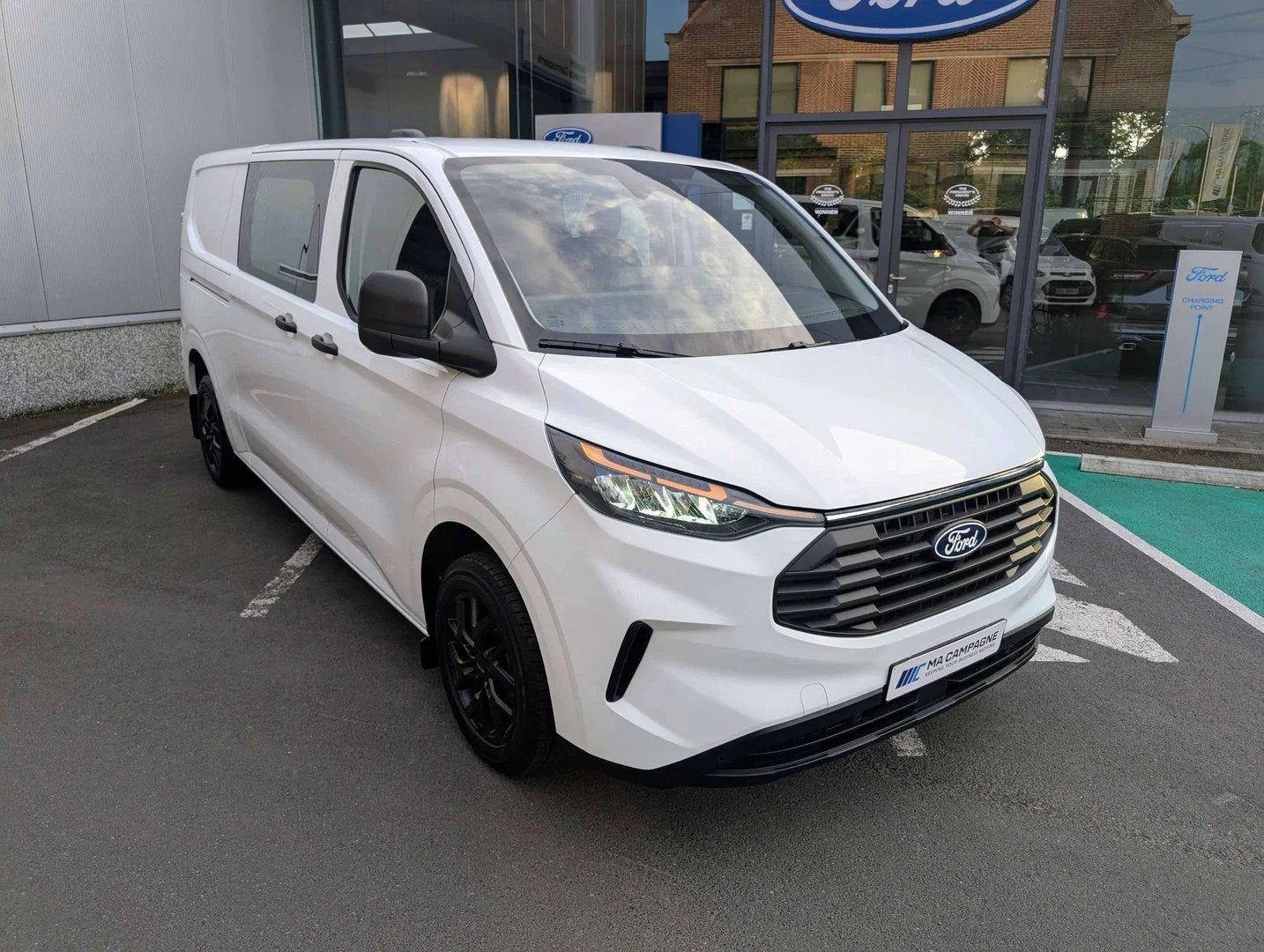Ford Transit Custom DC 5pl Trend 320L L2 2.0TDCi 170pk A8 au, Automaat, 4 deurs, Stof, Gebruikt