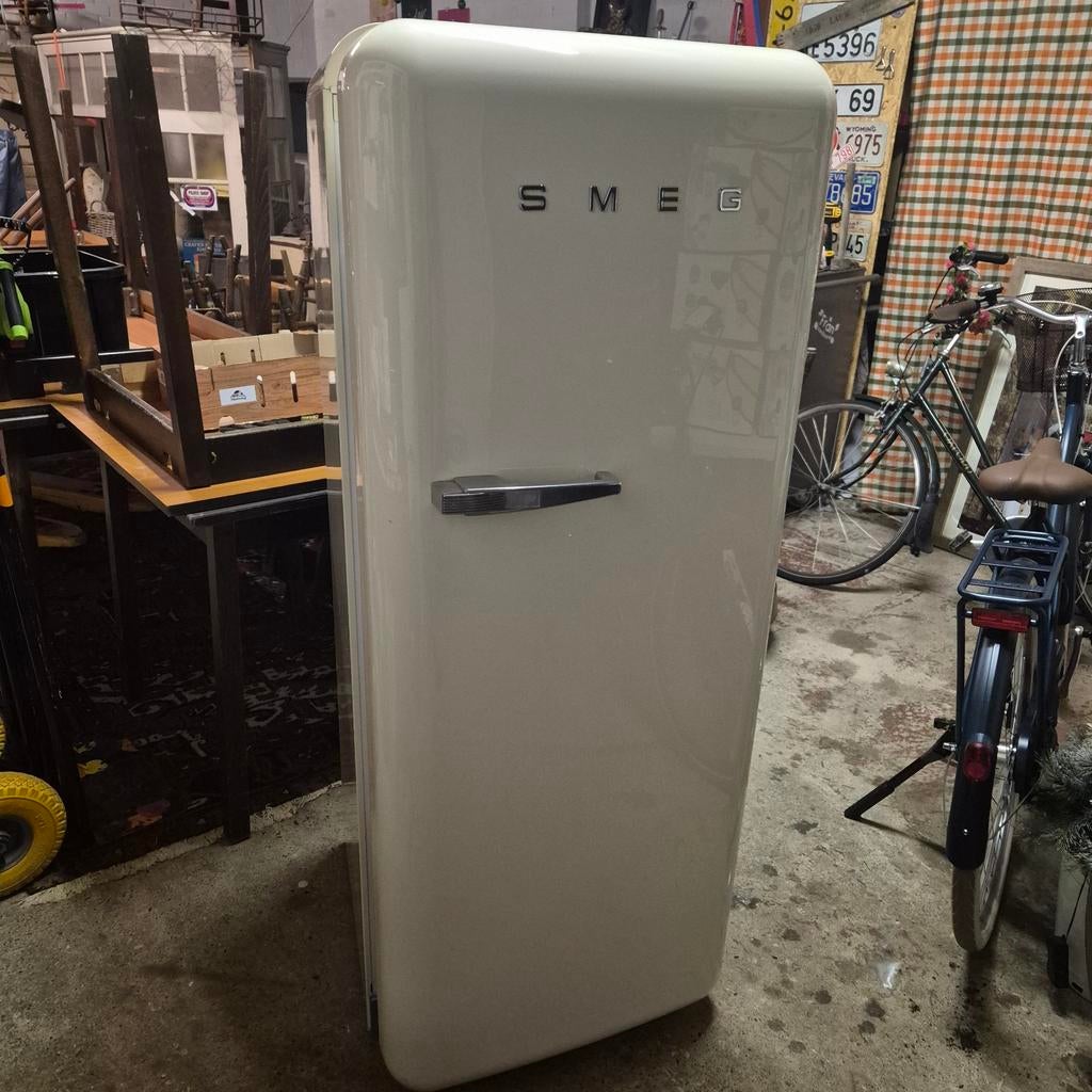 Koelkast SMEG, Elektronische apparatuur, Koelkasten en IJskasten, Ophalen