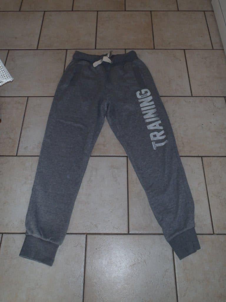 pantalon training taille M, Enlèvement ou Envoi, Comme neuf, Taille 48/50 (M), Gris