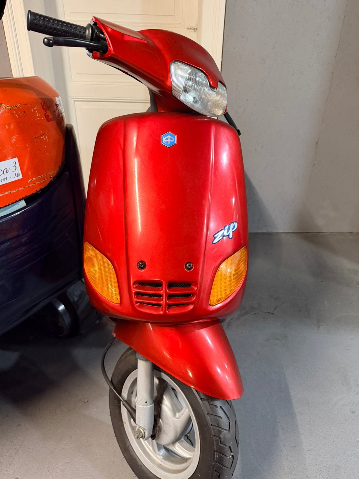 Piagio zip scooter 45 cc, Fietsen en Brommers, Ophalen, Zo goed als nieuw, Zip