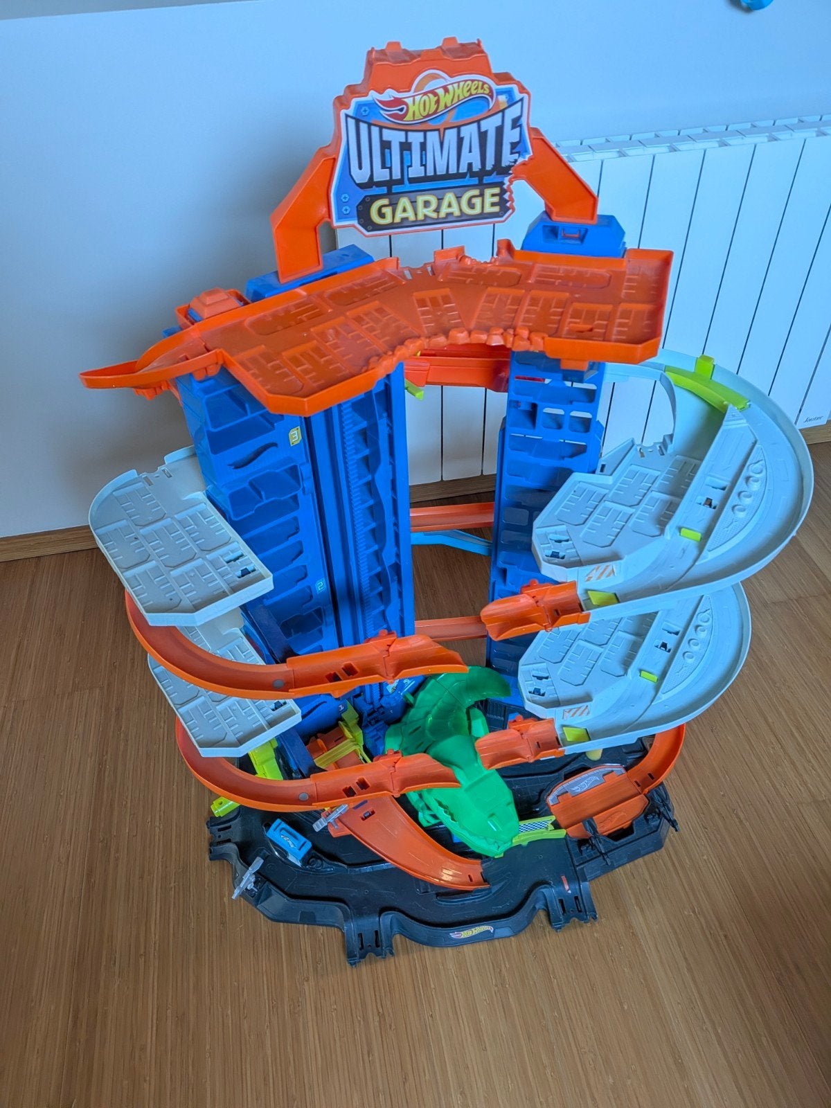 Circuit voiture Dino hot wheels, Mécanique à remonter, Enlèvement, Hot Wheels, Circuit