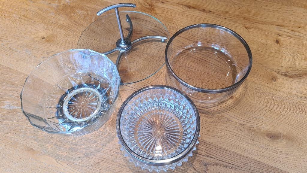 4 plats en verre avec argent massif, Maison & Meubles, Cuisine | Vaisselle, Enlèvement ou Envoi, Utilisé, Verre, Récipient(s)