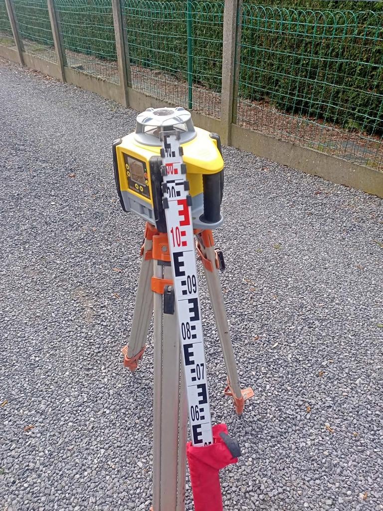 Geomax 60 dg laser, Doe-het-zelf en Bouw, Ophalen