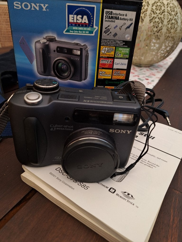 Sony DSC S85 dig.camera, Audio, Tv en Foto, Fotocamera's Digitaal, Ophalen, Draagriem, Sony