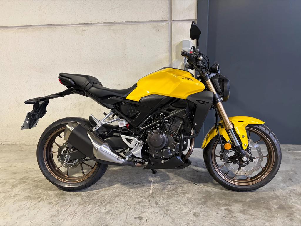 Honda CB300R super lichte naked bike (bj 2024), Motoren, 300 cc, Bedrijf, Overig, 12 t/m 35 kW