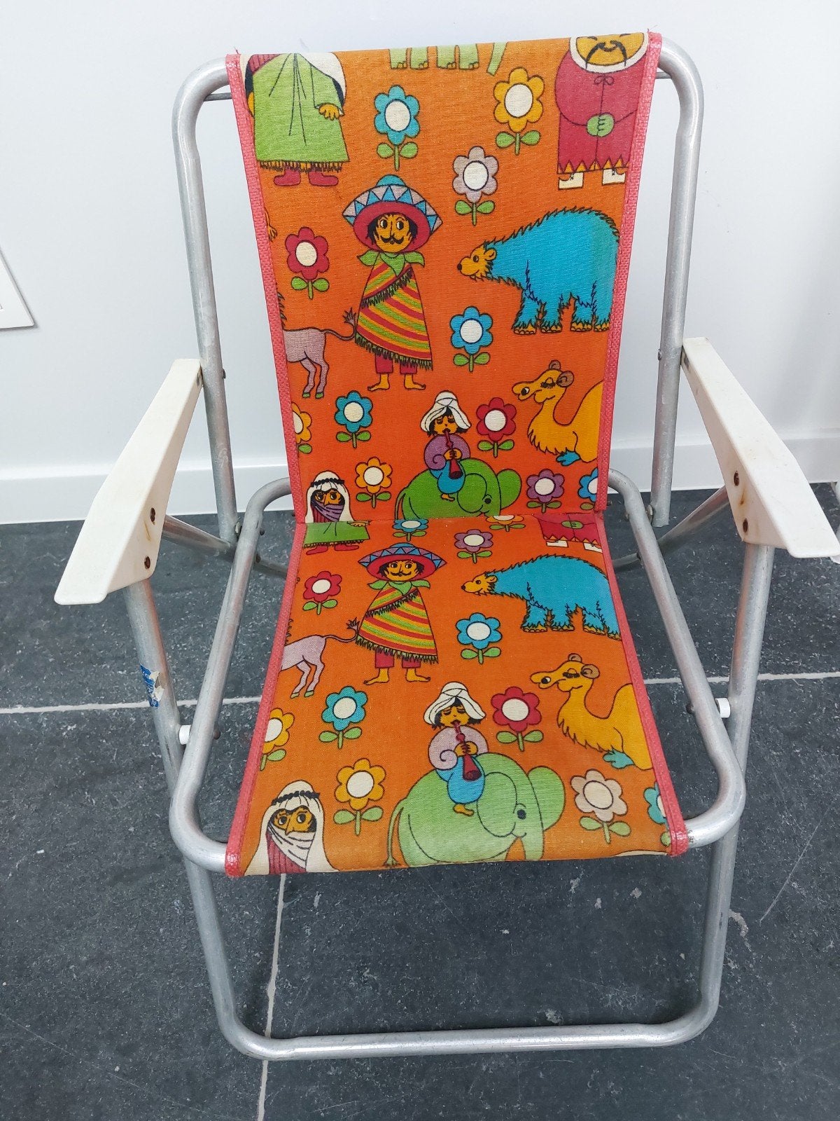 Chaise de camping rétro, Enlèvement