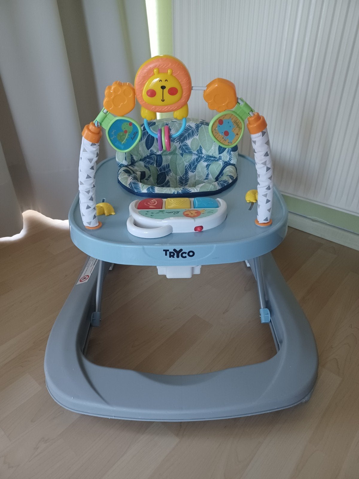 Speeltafel en loopwagen, Ophalen
