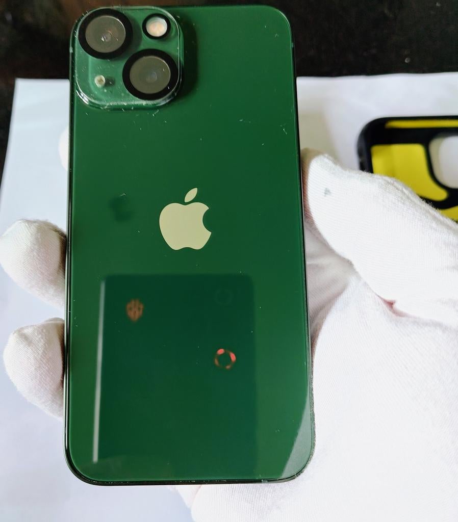 iPhone 13 mini, Télécoms, IPhone 13 mini