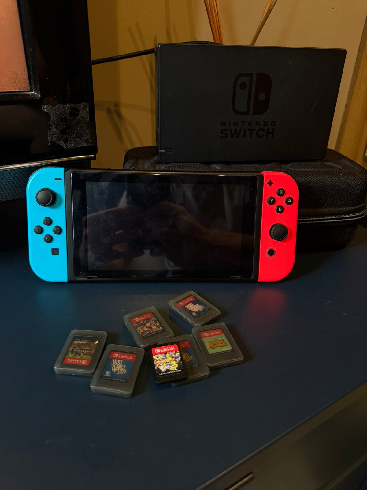 Nintendo switch + games + doos + extra draadloze controller, Games en Spelcomputers, Ophalen, Zo goed als nieuw