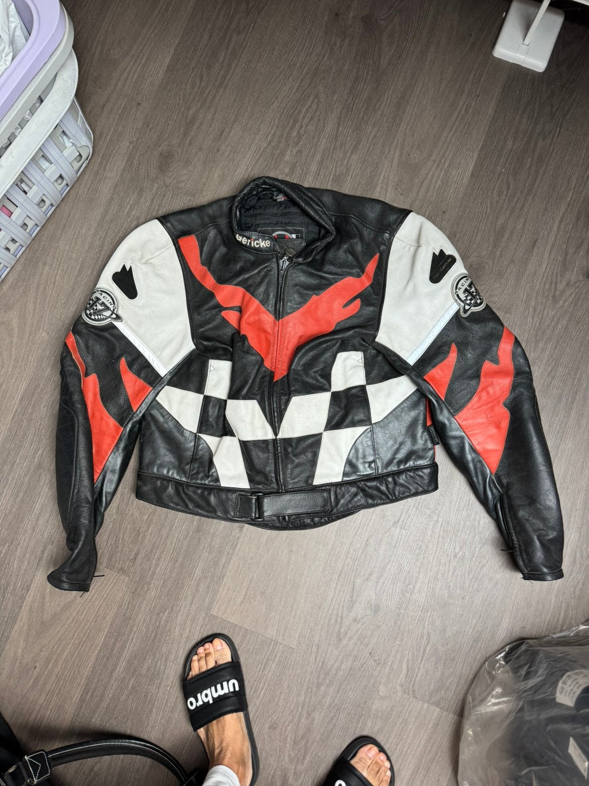 Motor leerjas, Motos, Enlèvement