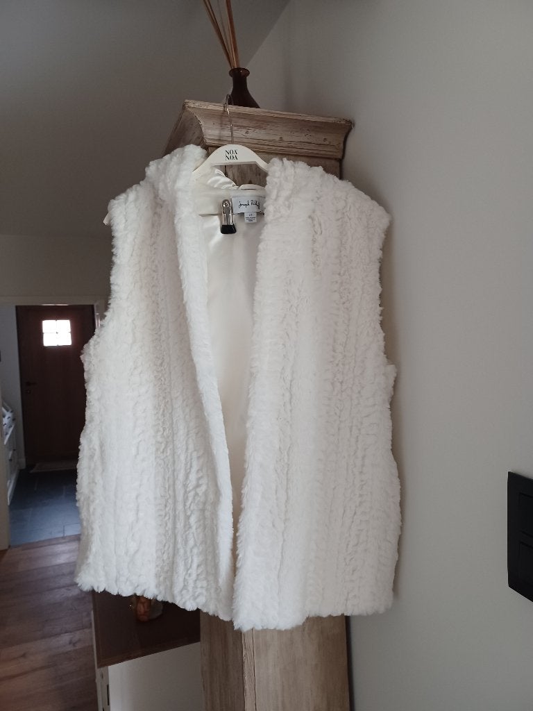 JOSEPH RIBKOFF WIT JASJE ZONDER MOUWEN MET KAP NIEUW, Kleding | Dames, Wit, Maat 46/48 (XL) of groter, Joseph Ribkoff, Nieuw