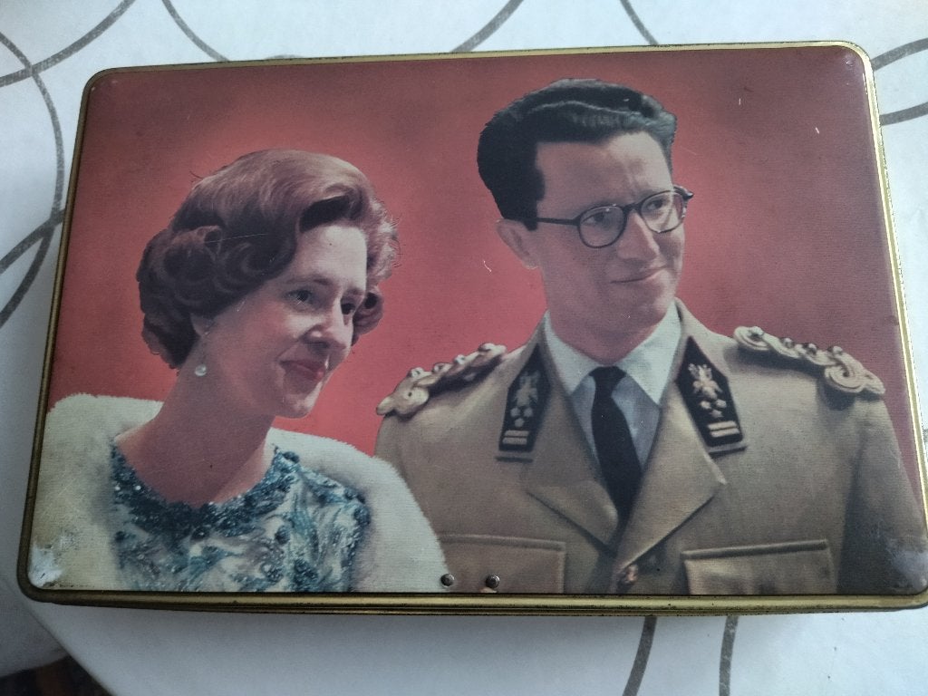 Blikken doos met Koning Boudewijn & Fabiola, Collections, Enlèvement