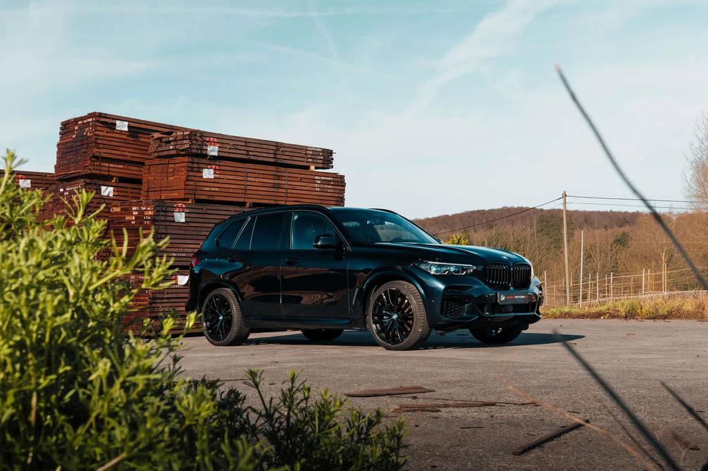 BMW X5 xDrive45e M Sport (bj 2022, automaat), Automaat, 2430 kg, Gebruikt, Zwart