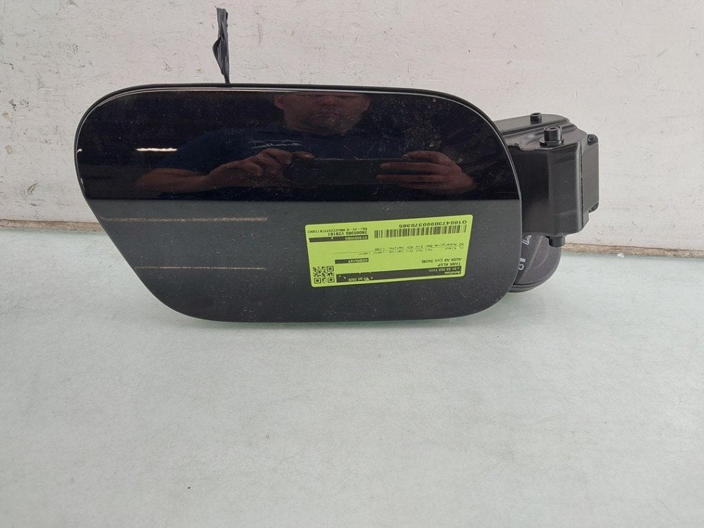 TRAPPE D'ESSENCE Audi A3 Sportback (8YA) (01-2019/-), Autos : Pièces & Accessoires, Carrosserie & Tôlerie, Auto-Union-Straße  1,
85057  Ingolstadt, DE