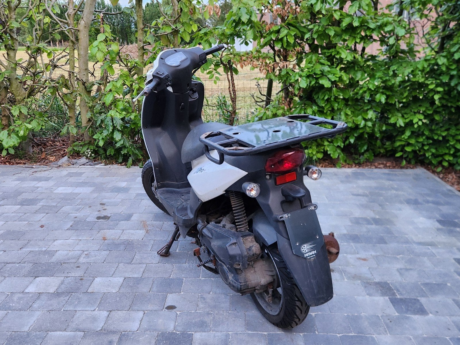 SYM Classe B 389 €/pièce (lire le texte)
Il est immobile dep, Enlèvement