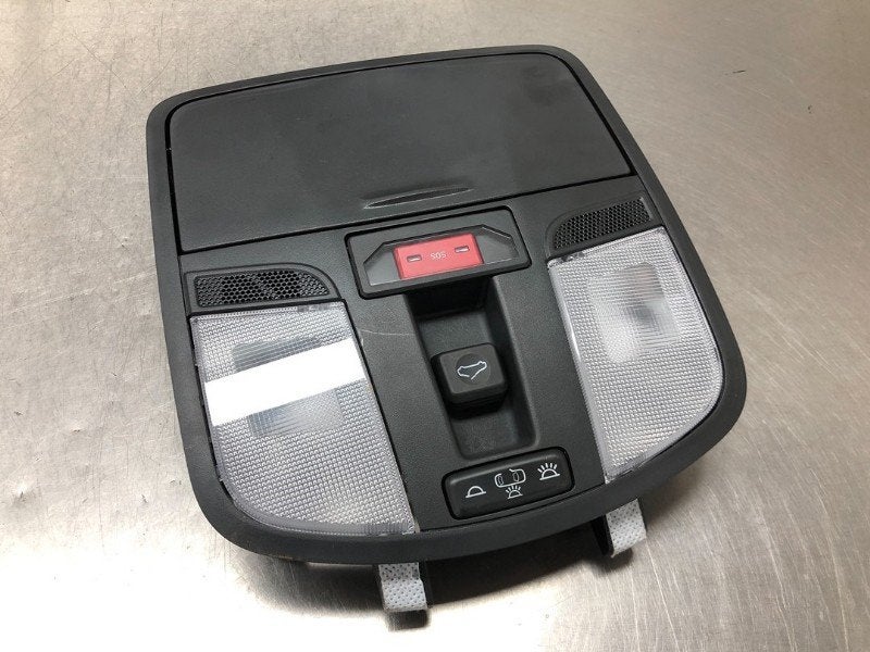 BINNENVERLICHTING VOOR Hyundai i30 Fastback (PDEBA / PEDBC), Gebruikt, Dhr. M. Roggen, Marinus@Japoto.nl, Stadsweg 37 37
9917 PV  WIRDUM GR., NL