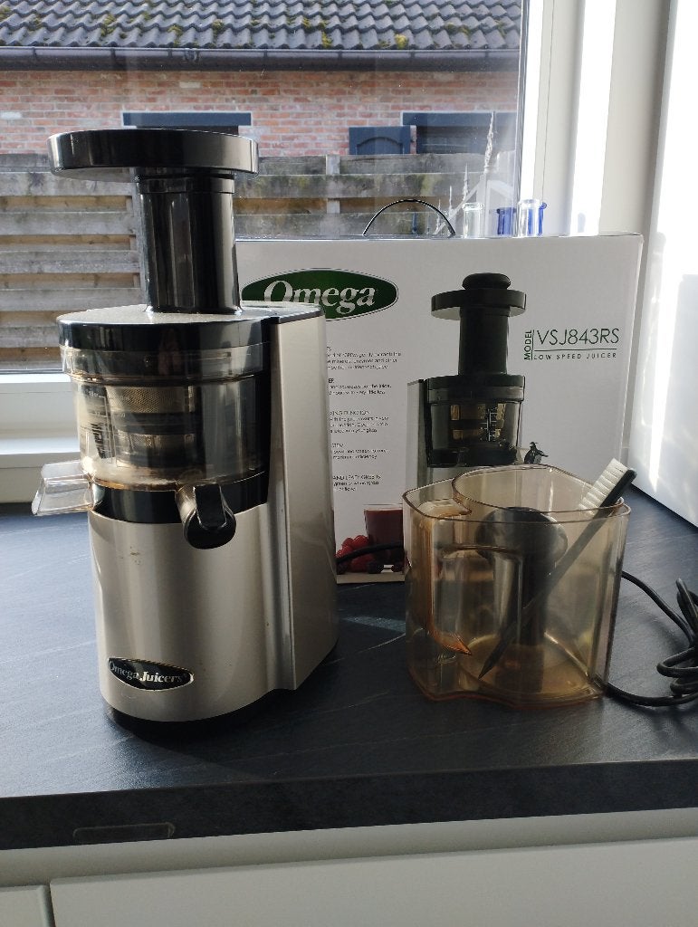 Omega Juicer VSJ843RS, Elektronische apparatuur, Juicers, Ophalen, Gebruikt, Elektrisch, Slowjuicer