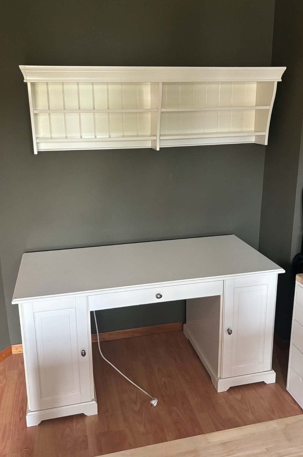 Landelijk wit bureau / schrijftafel met bovenkast, Huis en Inrichting, Ophalen, Opbergruimte, Gebruikt, Wit