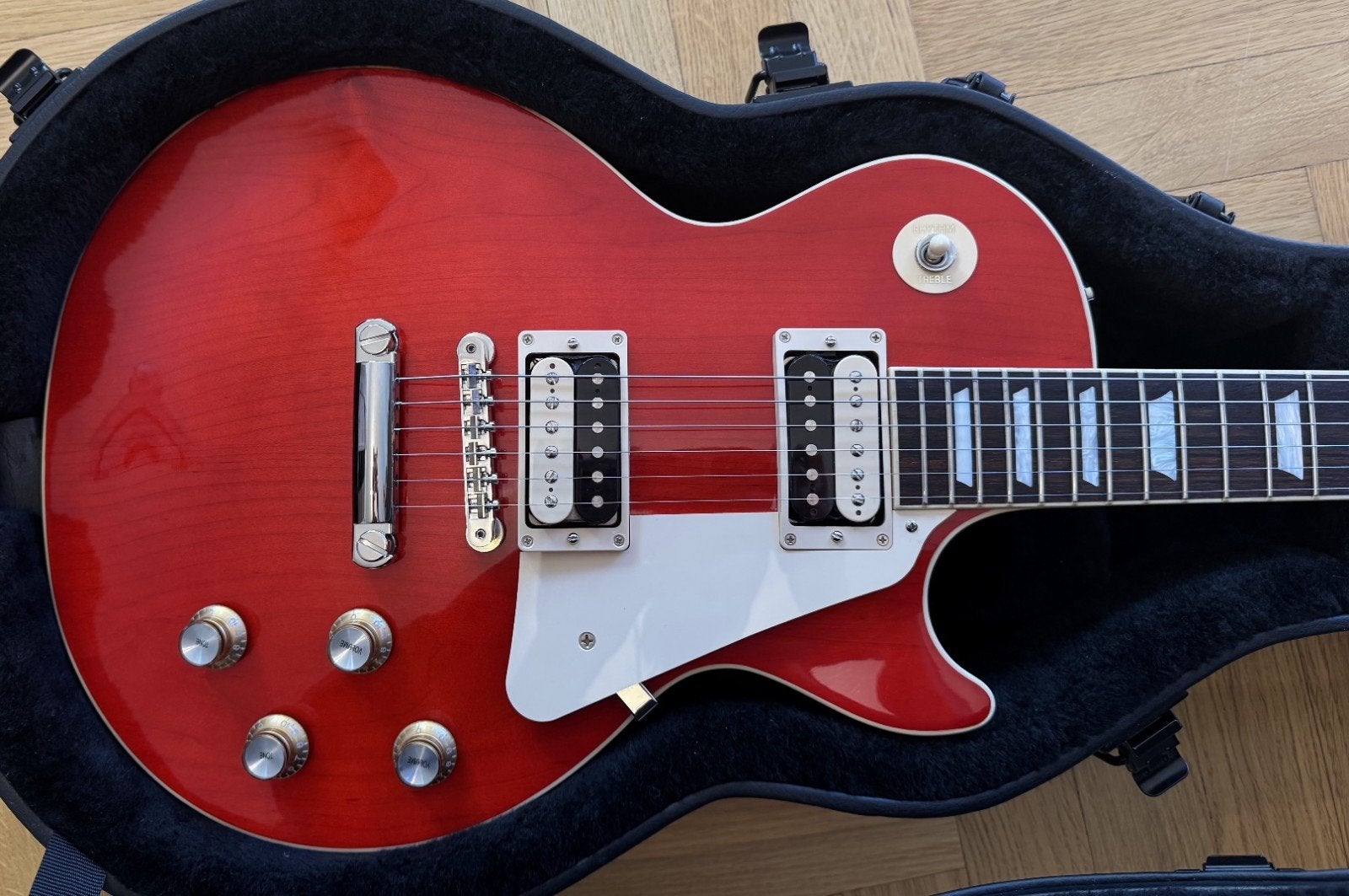 GIBSON Les Paul Classic Translucent Cherry, Muziek en Instrumenten, Ophalen, Gebruikt, Solid body, Gibson