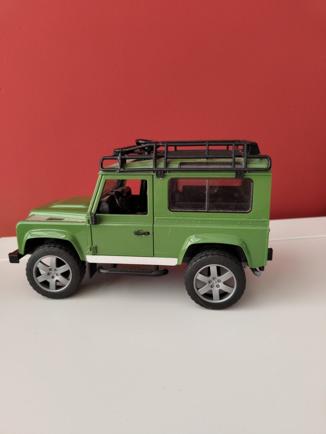 Bruder landrover Defender, Ophalen, Gebruikt
